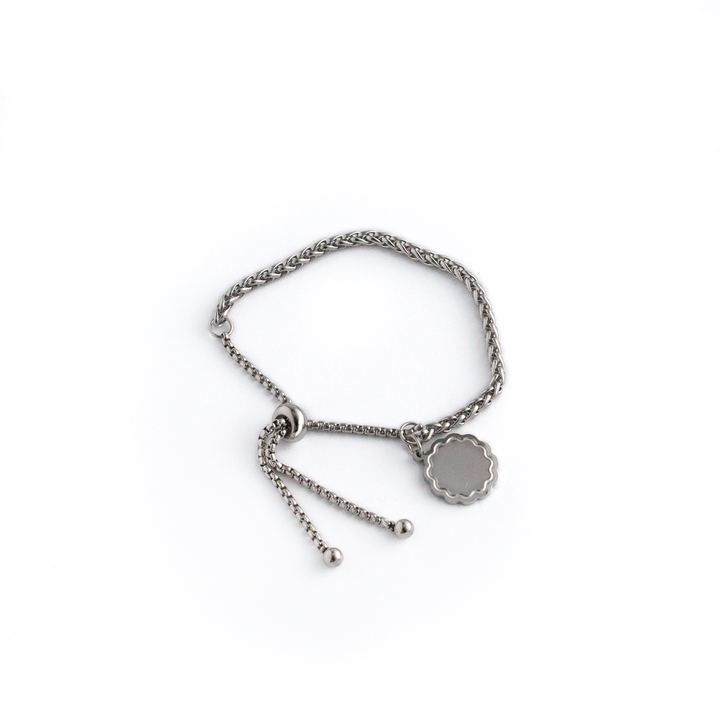 JBØRN Slider Bracelet with Flower Pendant | Personalisable Silver - Personalisable Baby Products Sold and Personalised by JustBørn