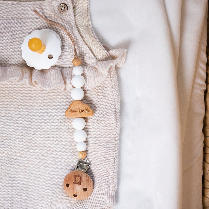 JBØRN Cloud Pacifier Clip White - Personalisable Baby Products Sold and Personalised by JustBørn