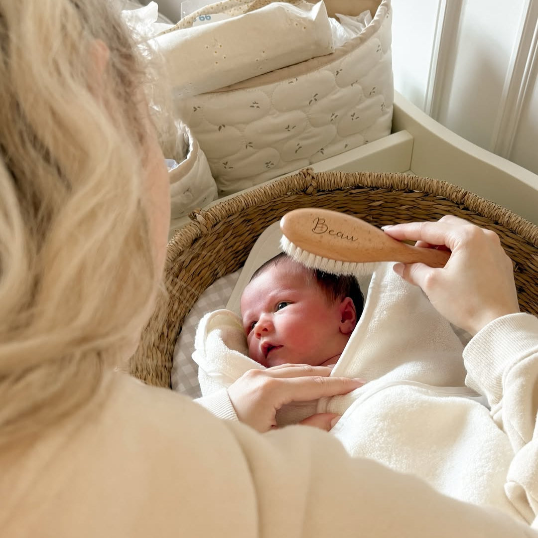 JBØRN Natural Beechwood Hairbrush & Comb Set - Personalisable Baby Products Sold and Personalised by JustBørn