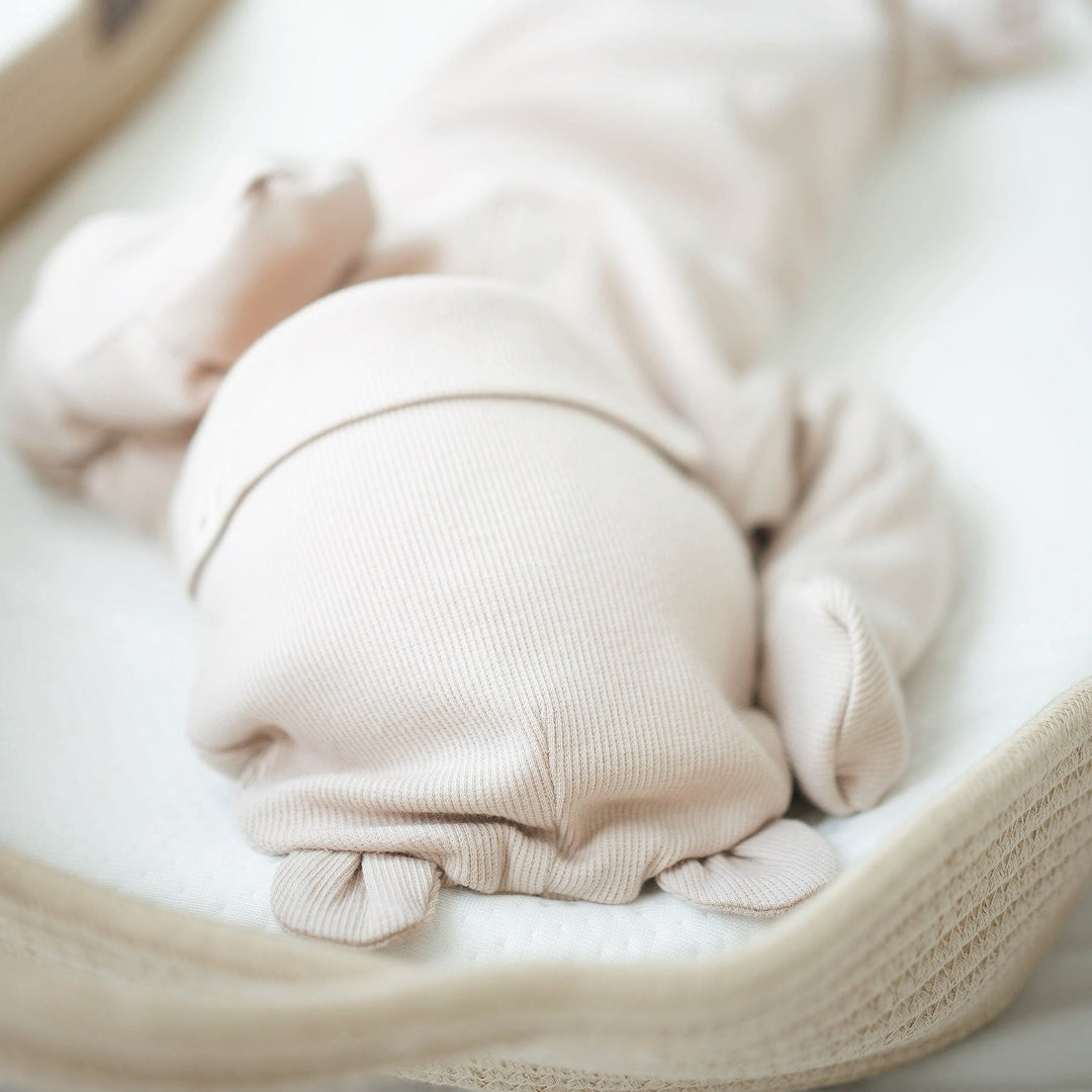 JBØRN Baby Gift Set | Organic Cotton Sleeping Gown & Comforter Gift Set - Personalisable Baby Products Sold and Personalised by JustBørn