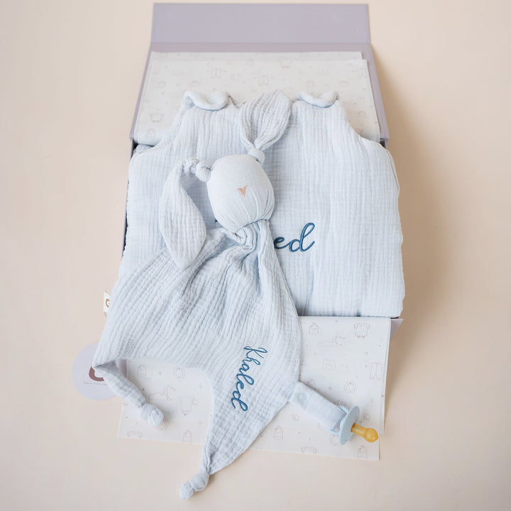 JBØRN Set de Regalo para Bebé | Bolsa de Dormir de Muselina de Algodón Orgánico y Primeros Chupetes