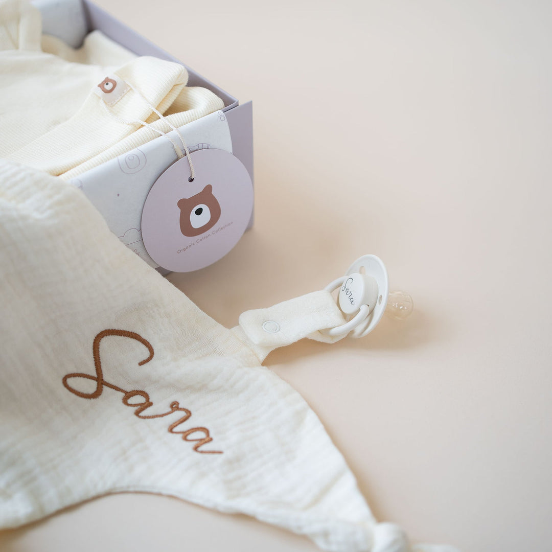 JBØRN Baby Gift Set | Organic Cotton Sleeping Gown & Comforter Gift Set - Personalisable Baby Products Sold and Personalised by JustBørn