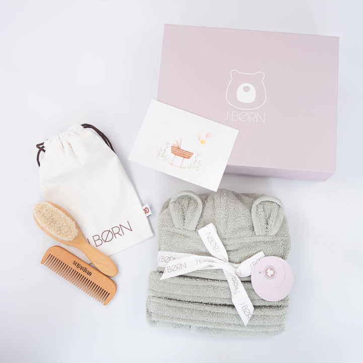 JBØRN Baby-Geschenkset | Set aus Bademänteln und Haarbürsten aus Bio-Baumwolle | Personalisierbar
