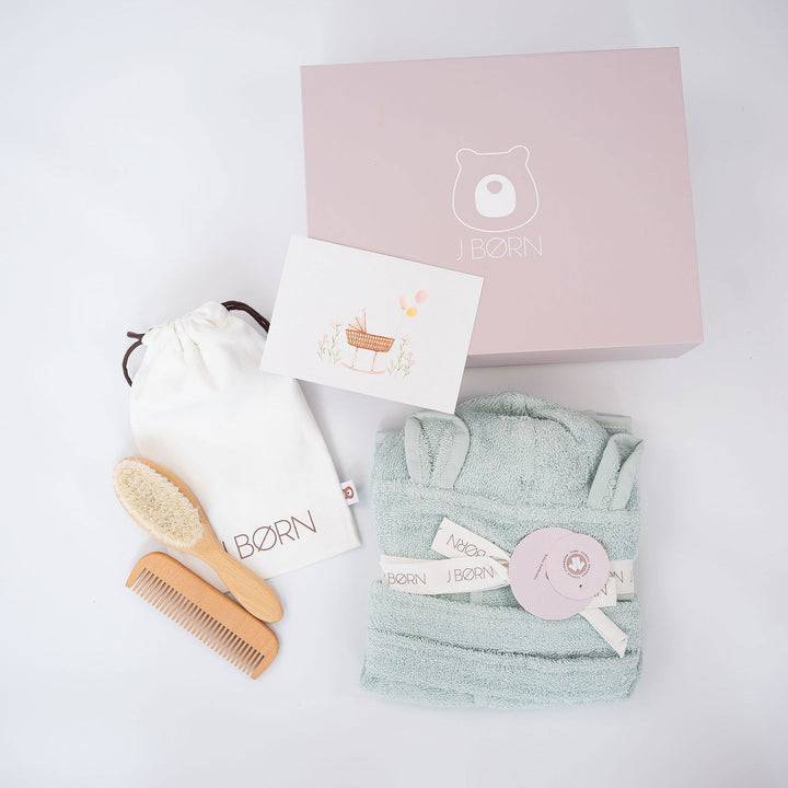 Set de regalo para bebé JBØRN | Set de bata de baño y cepillo para el cabello de algodón orgánico | Personalizable