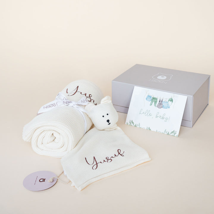 JBØRN Baby Gift Set | Knitted Blanket & Comforter Ivory - Personalisable Baby Products Sold and Personalised by JustBørn