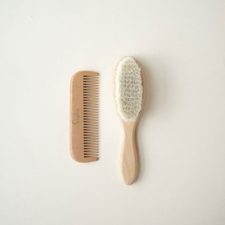 Set spazzola e pettine per capelli JBØRN in legno di faggio naturale | Personalizzabile