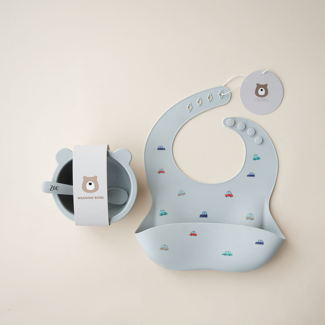 JBØRN Set de regalo para bebé | Bol, cuchara y babero de silicona