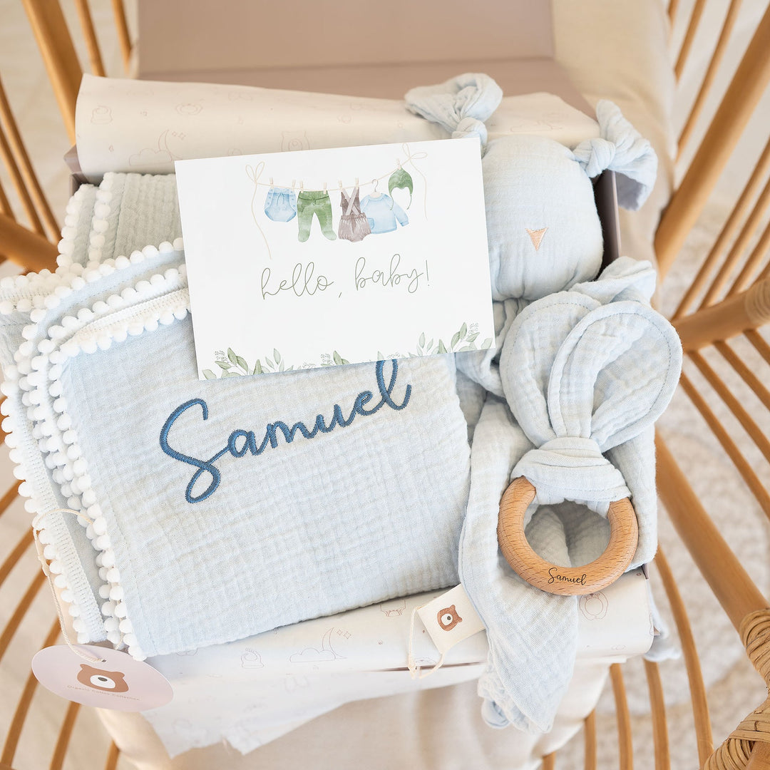 JBØRN Baby Gift Set | Organic Cotton Muslin Blanket, Comforter & Teether Set - Personalisable Baby Products Sold and Personalised by JustBørn