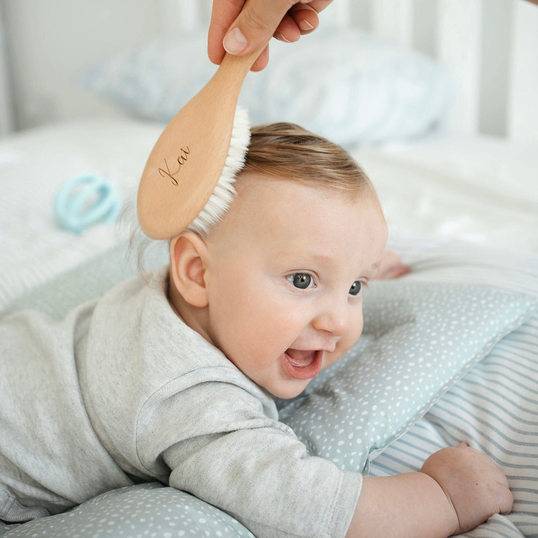 JBØRN Natural Beechwood Hairbrush & Comb Set - Personalisable Baby Products Sold and Personalised by JustBørn