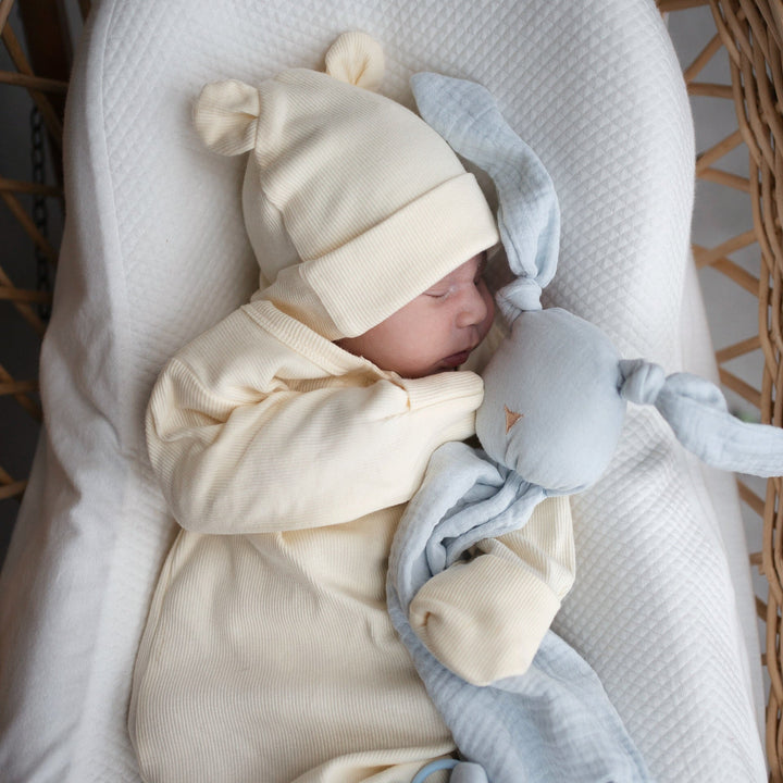 JBØRN Organic Cotton Knotted Baby Gown & Hat - Personalisable Baby Products Sold and Personalised by JustBørn