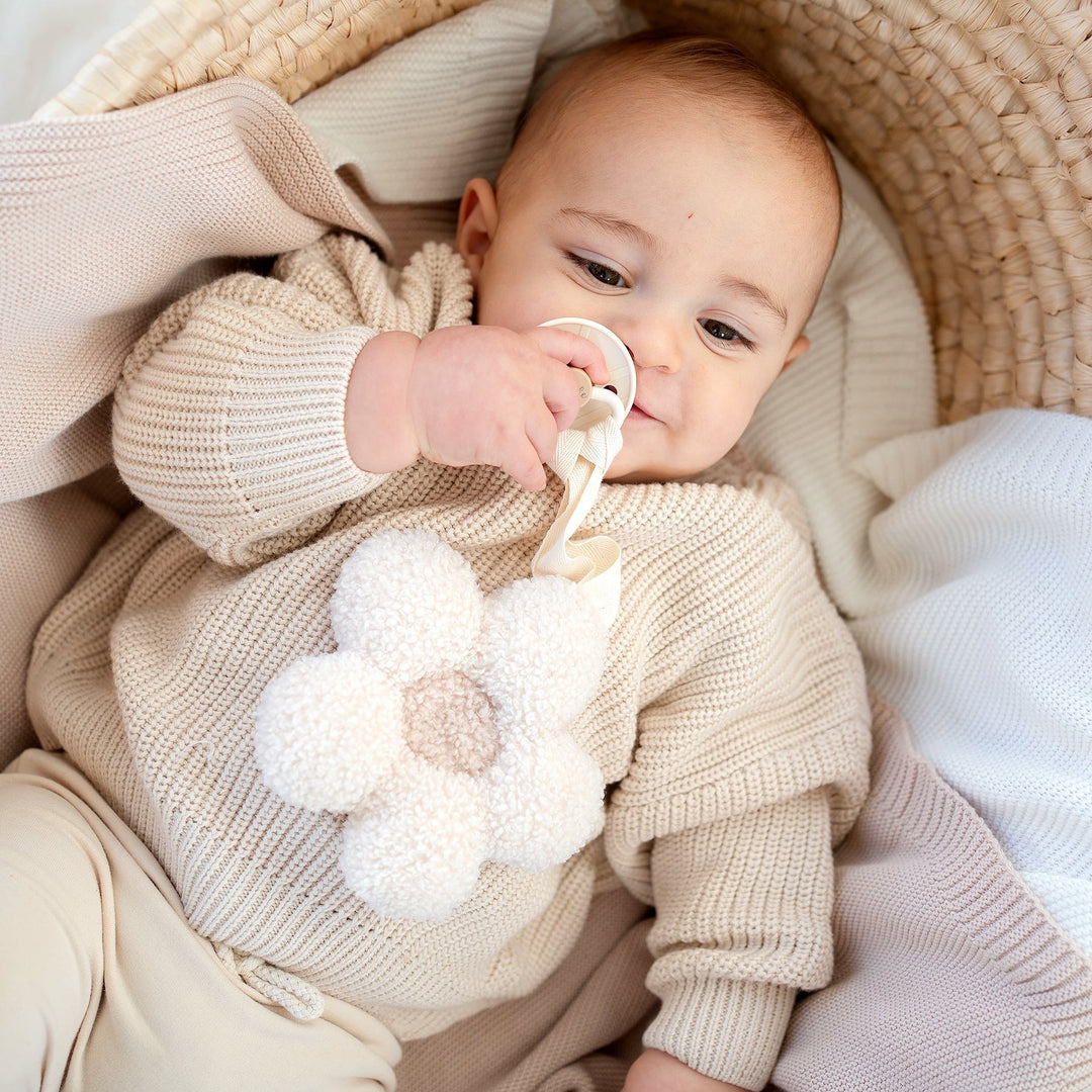 JBØRN Plush Pacifier Holder - Personalisable Baby Products Sold and Personalised by JustBørn