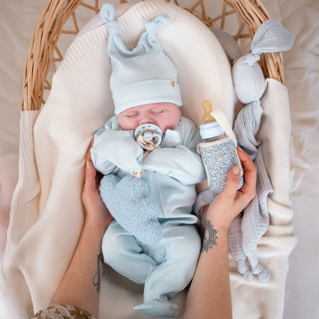 JBØRN Bamboo Sleepsuit, Plush Comforter & Frigg Pacifier Set - Personalisable Baby Products Sold and Personalised by JustBørn