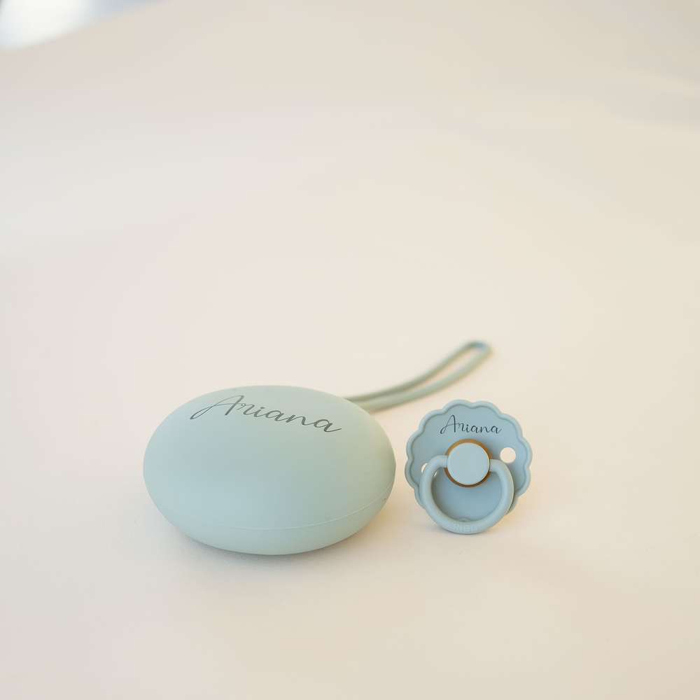 FRIGG Latex Pacifier & Matching JBØRN Holder Pod Daisy Sage & Pod - Personalisable Baby Products Sold and Personalised by JustBørn