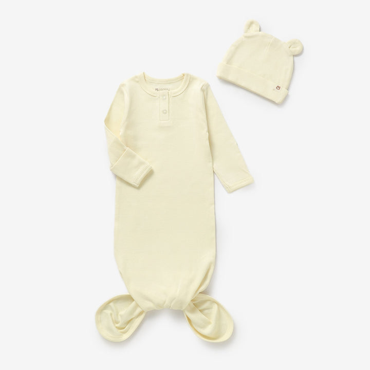 JBØRN Organic Cotton Knotted Baby Gown & Hat Moonlit Daffodil - Personalisable Baby Products Sold and Personalised by JustBørn