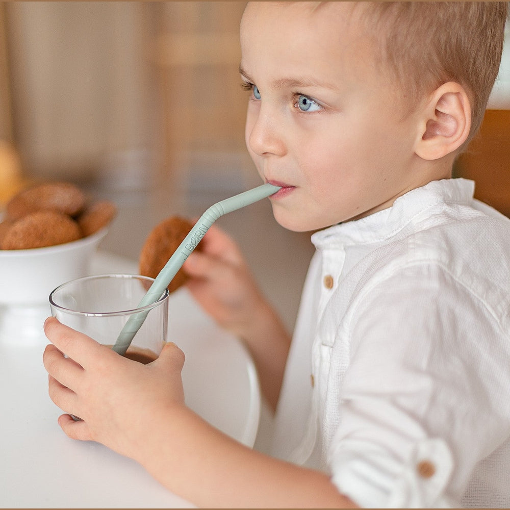 JBØRN Silicone Straws (Bent) x6 with Cleaning Brush - Personalisable Baby Products Sold and Personalised by JustBørn